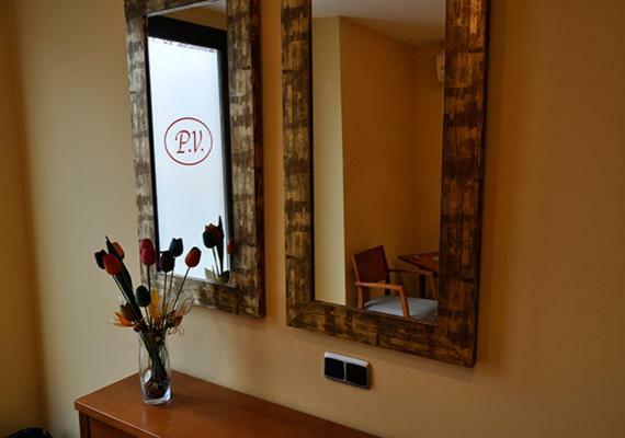 Hostal Puerta Del Valle La Cistérniga Eksteriør billede